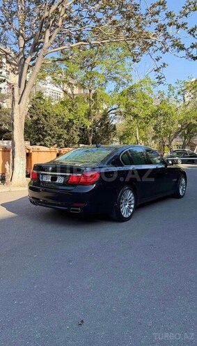 BMW 740-8