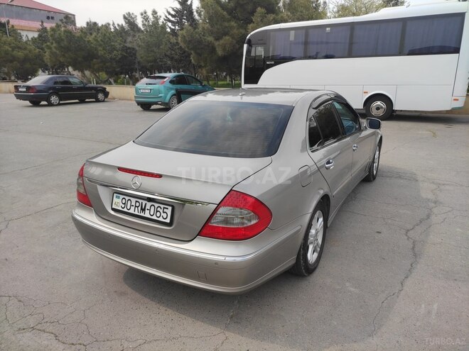 Mercedes E 220-7