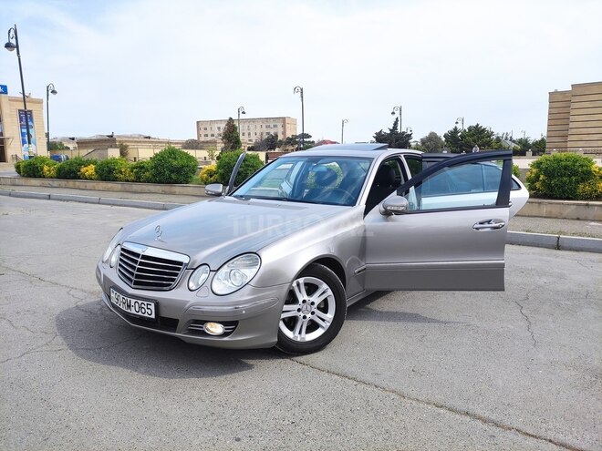 Mercedes E 220-8