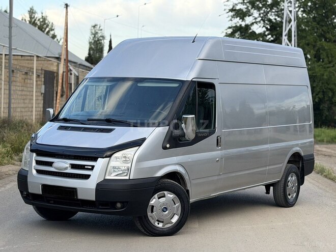 Ford Transit-1