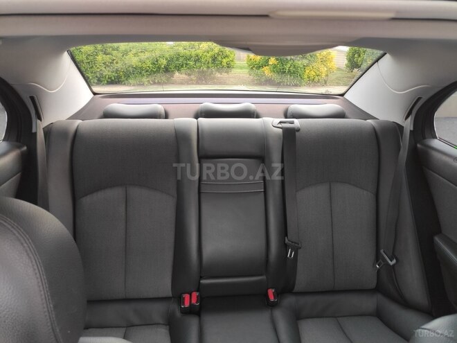 Mercedes E 220-16