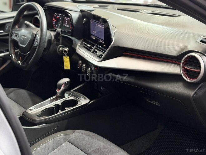 Chevrolet Trax-21