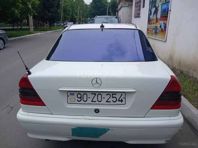 Mercedes C 180-9