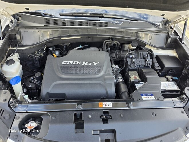 Hyundai Santa Fe-12