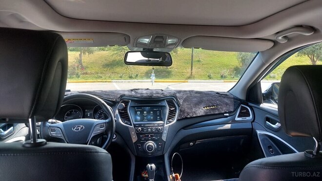 Hyundai Santa Fe-16