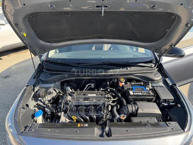 Hyundai Accent-8