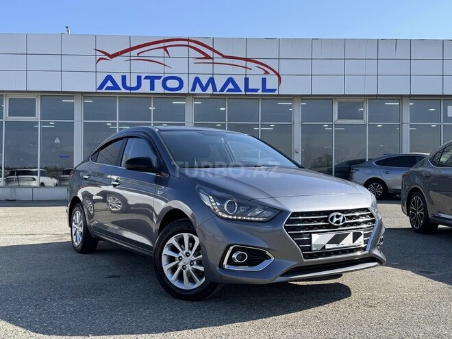 Hyundai Accent-1