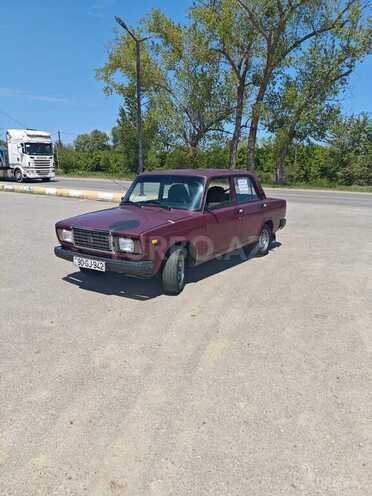 LADA (VAZ) 2107-2