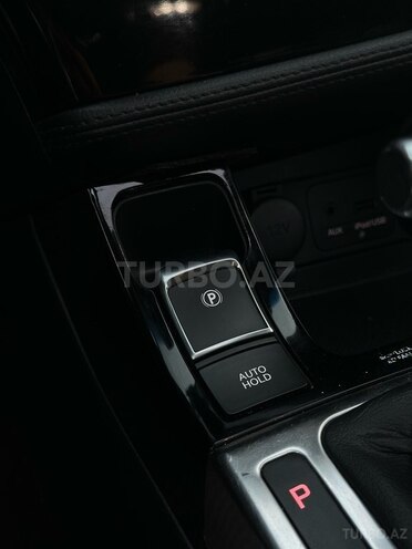 Kia K5-17