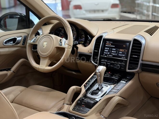 Porsche Cayenne-18