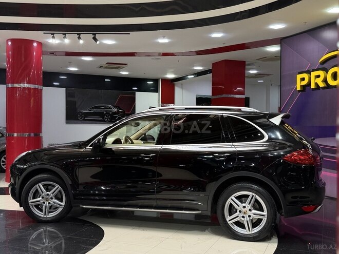 Porsche Cayenne-6