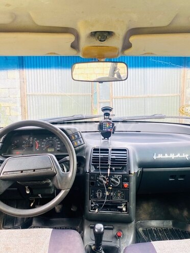 LADA (VAZ) 2111-2
