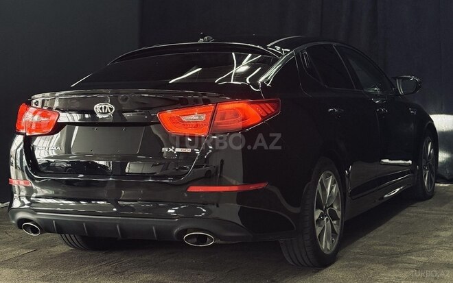 Kia Optima-4