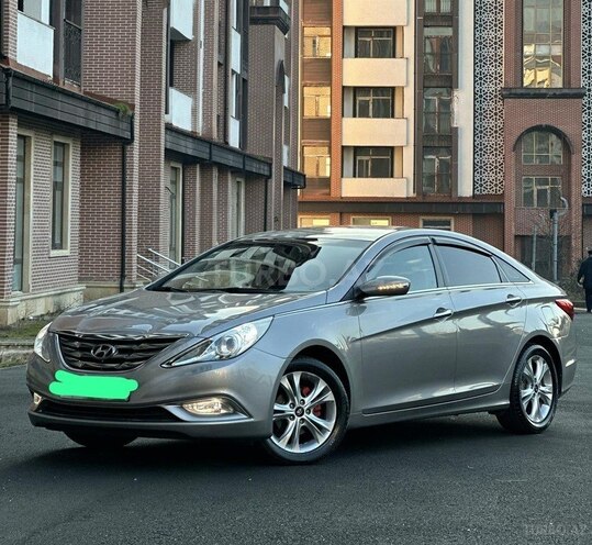 Hyundai Sonata-1