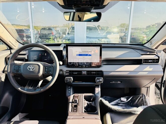 Toyota RAV4-17