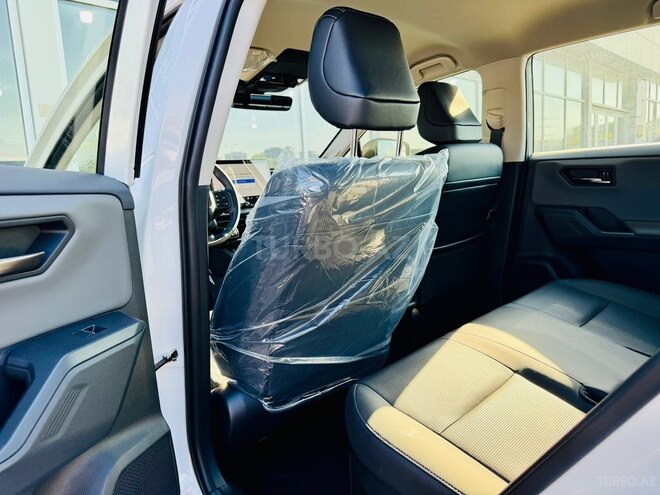 Toyota RAV4-14