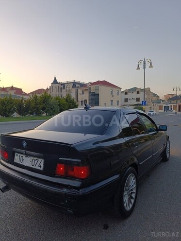 BMW 323-6
