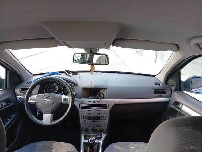 Opel Astra-7