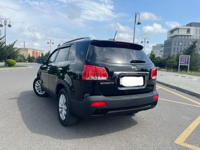 Kia Sorento-8