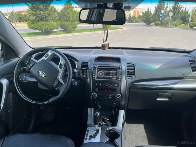 Kia Sorento-10