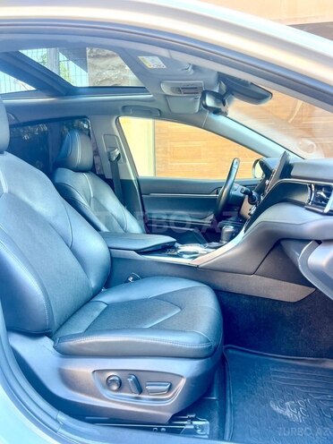 Toyota Camry-10