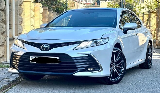 Toyota Camry-1