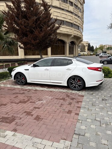 Kia Optima-4