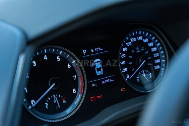 Hyundai Sonata-13