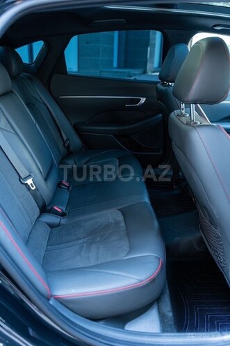 Hyundai Sonata-14