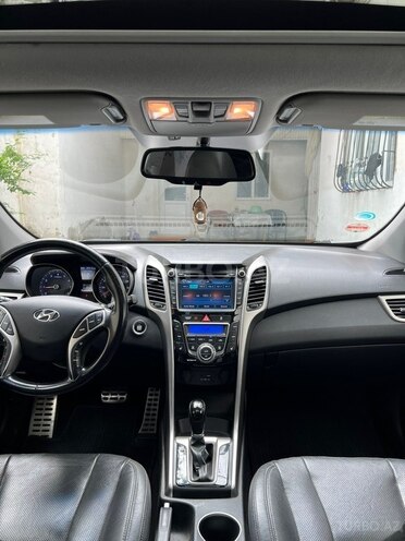 Hyundai Elantra-5