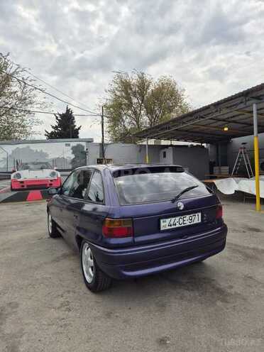 Opel Astra-3