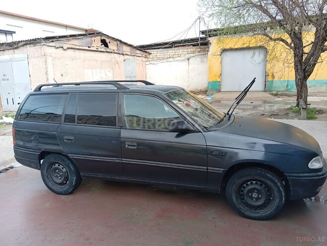 Opel Astra-7