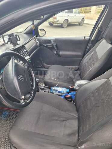 Opel Vectra-8