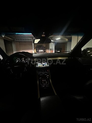 Land Rover RR Evoque-8