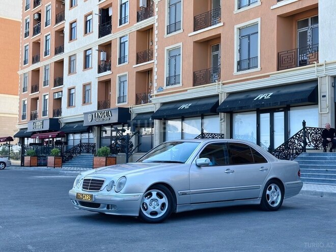 Mercedes E 220-7