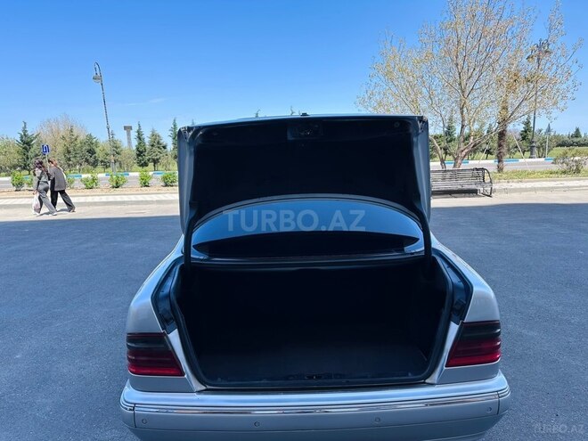 Mercedes E 220-14