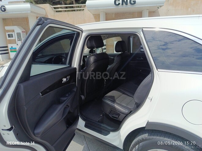 Kia Sorento-9