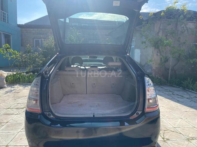 Toyota Prius-2