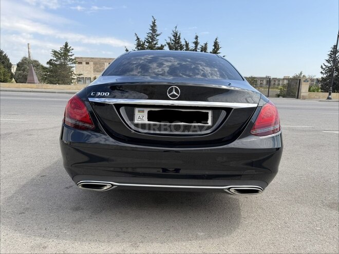 Mercedes C 300-8