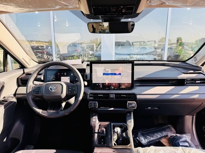 Toyota RAV4-13