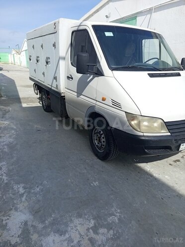 Mercedes Sprinter 208-6