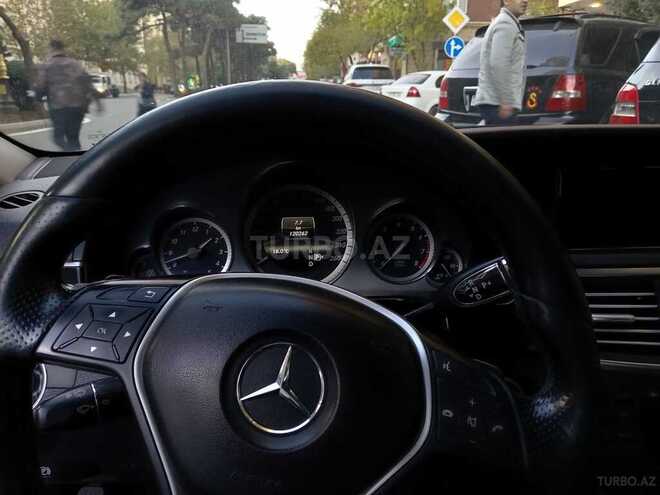 Mercedes E 200-8