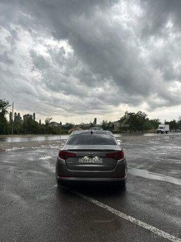Kia Optima-3