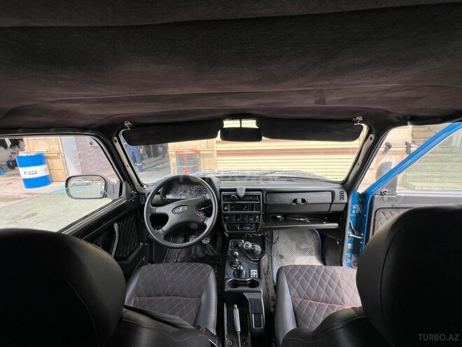 LADA (VAZ) Niva-13