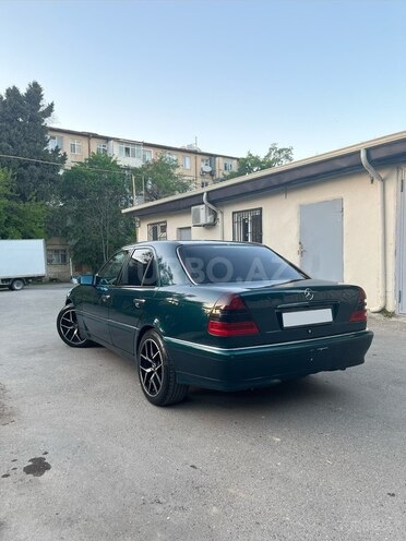 Mercedes C 230-12