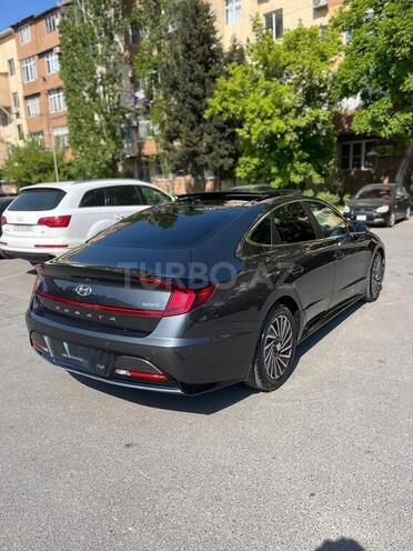 Hyundai Sonata-6