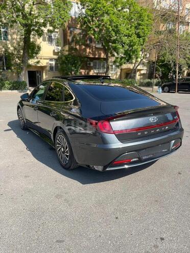 Hyundai Sonata-5