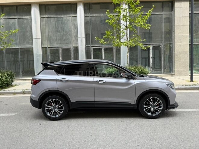 Geely Coolray-8