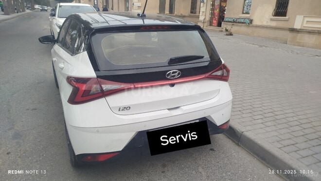 Hyundai i20-2