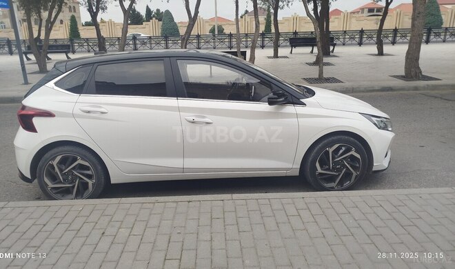 Hyundai i20-3